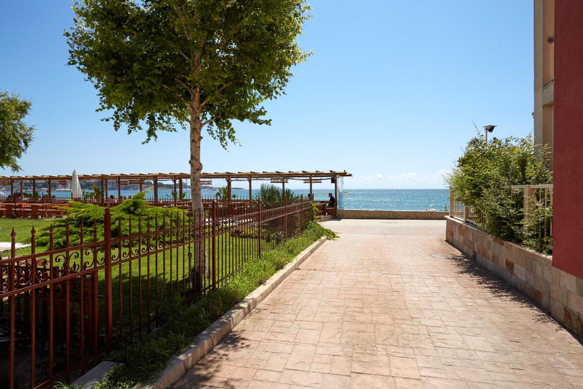 Luxury First Line Apartment With Pool By The Sea Νεσέμπαρ Εξωτερικό φωτογραφία